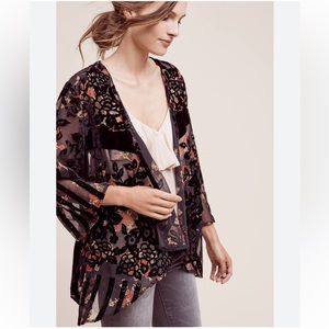 Anthropologie Roseband Velvet Kimono ❤️